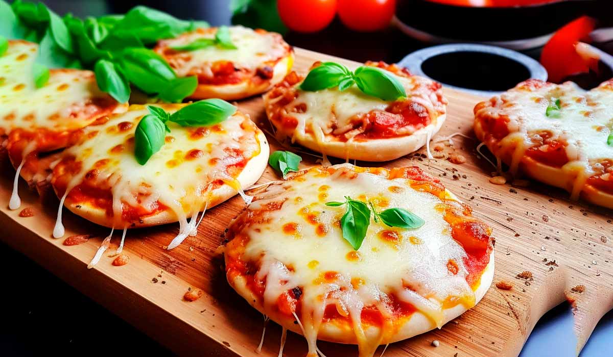 Jantar Low Carb com pizza de berinjela fitness.